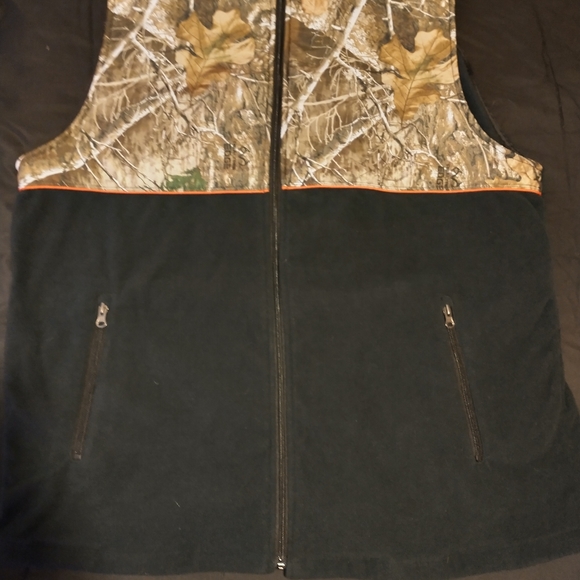 Realtree Camo Vest XL - Picture 5 of 6
